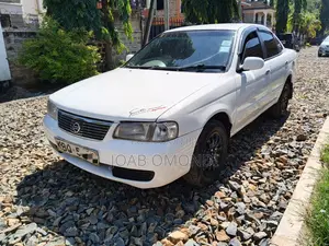 Nissan Sunny B15 Sedan 1.5 2004 White