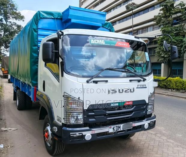 Isuzu Frr90 2023 White - thumbnail 4