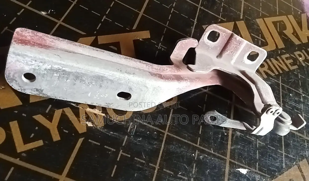 Bonnet Hinges Nissan Juke