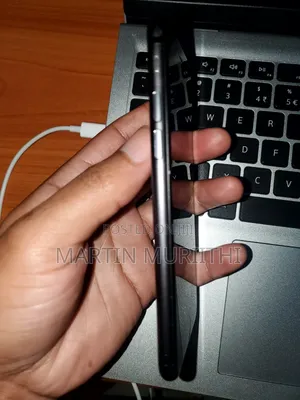 Apple iPhone 8 64 GB Black