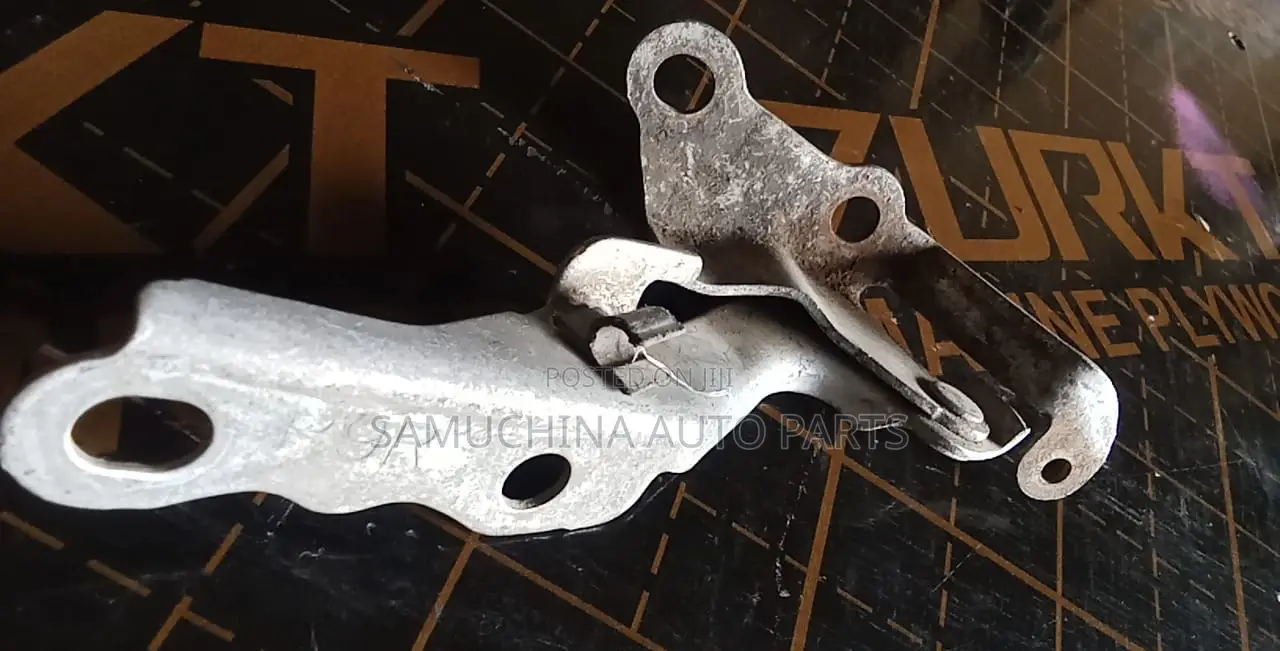 Bonnet Hinges Toyota Nze