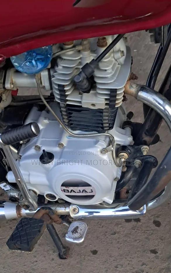 Bajaj Boxer 100 2025 Red - thumbnail 4