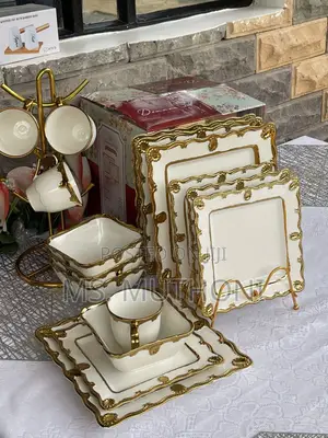 16 PCS Gold Accents Dinner Set