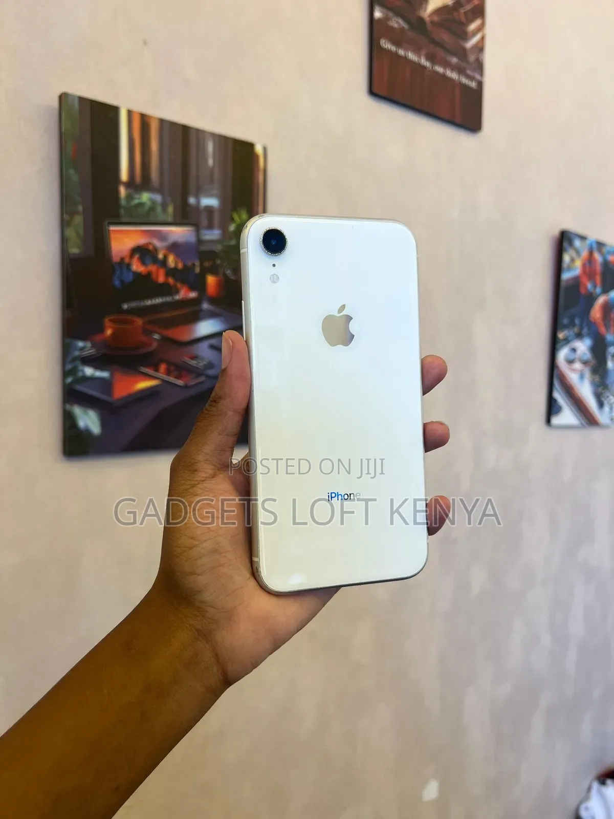 New Apple iPhone XR 64 GB White