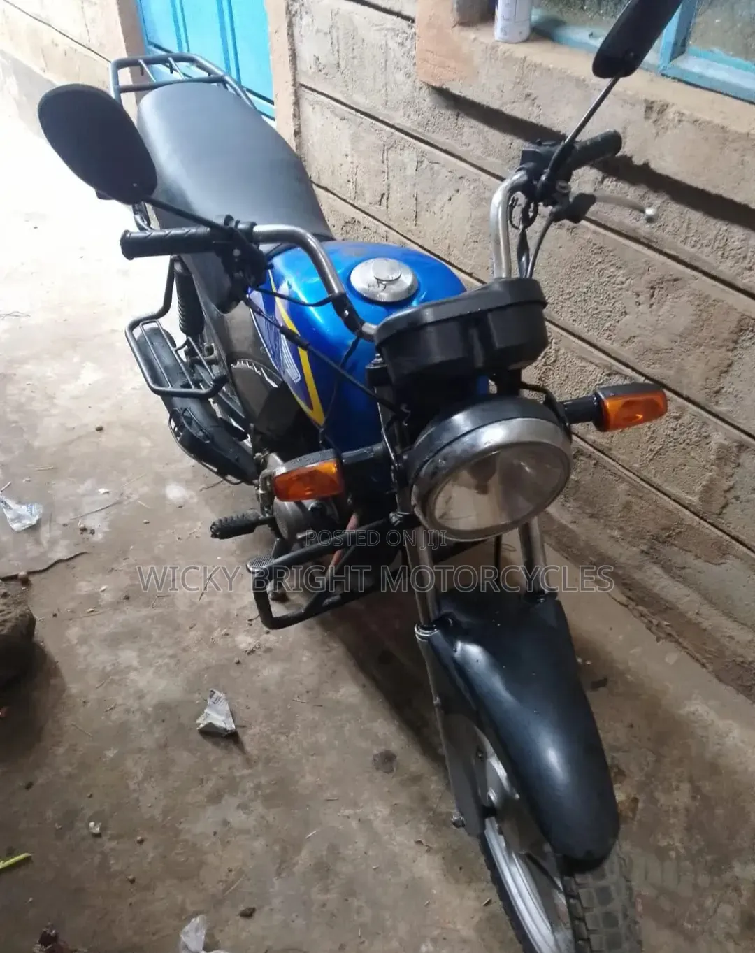 Honda CB 2024 Blue