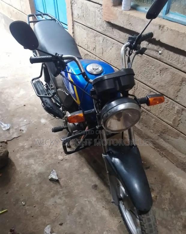 Honda CB 2024 Blue - thumbnail 3