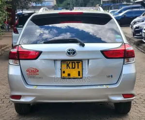 Toyota Corolla Fielder 2019