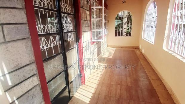 3bdrm Bungalow in Kidfarmaco for rent - thumbnail 2