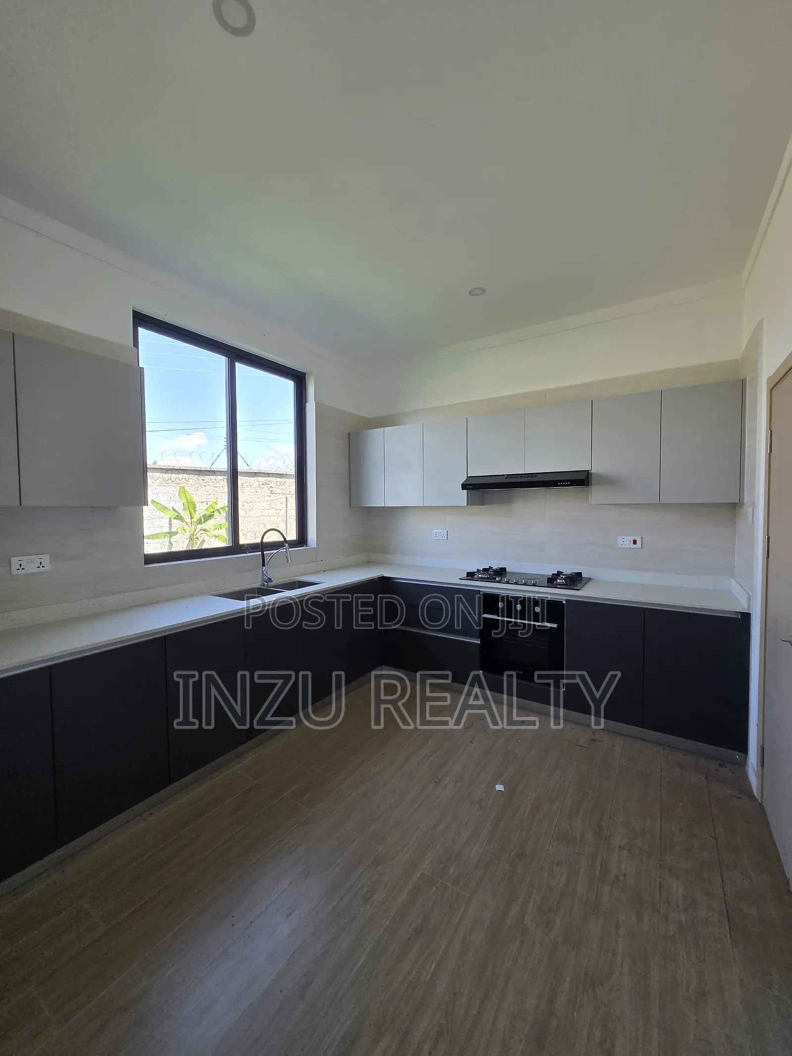 4bdrm Villa in Maasai Lodge for sale