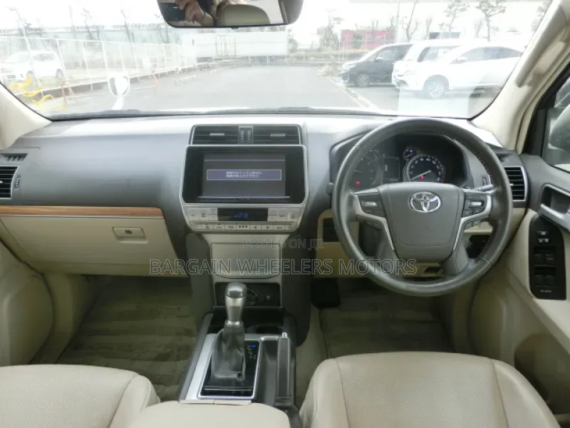Toyota Land Cruiser Prado 2019 Pearl