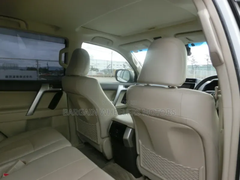 Toyota Land Cruiser Prado 2019 Pearl