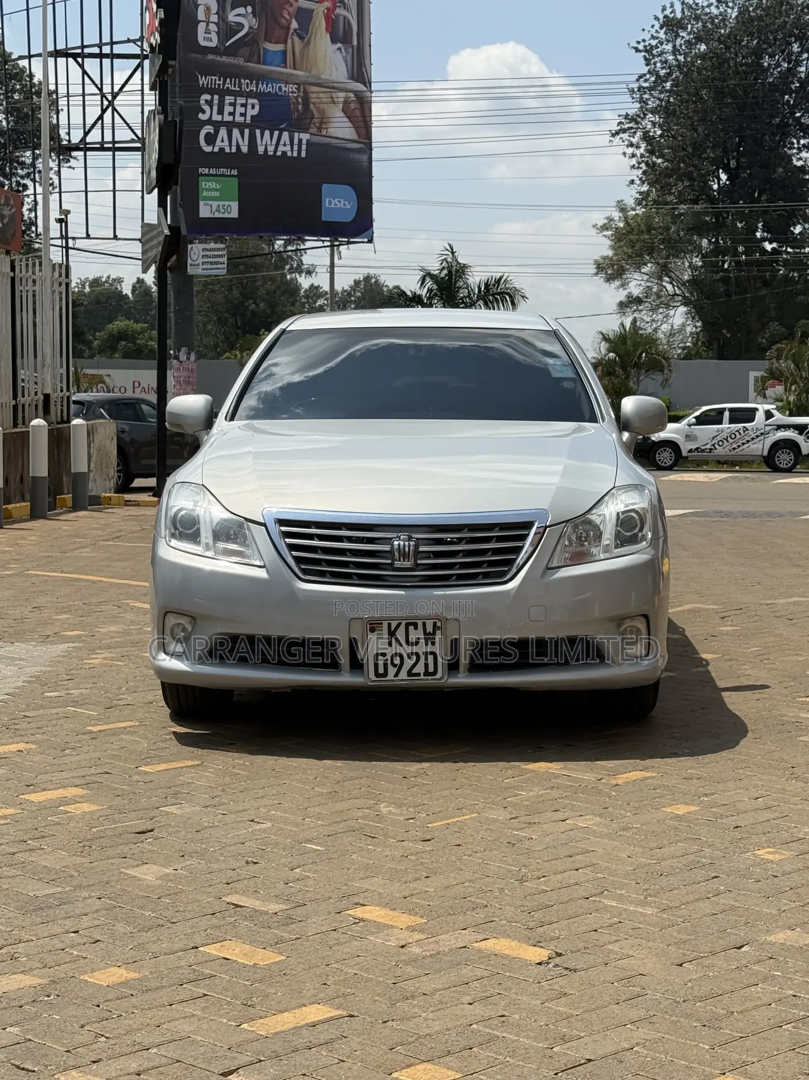 Toyota Crown 2012 Silver