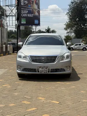 Toyota Crown 2012 Silver