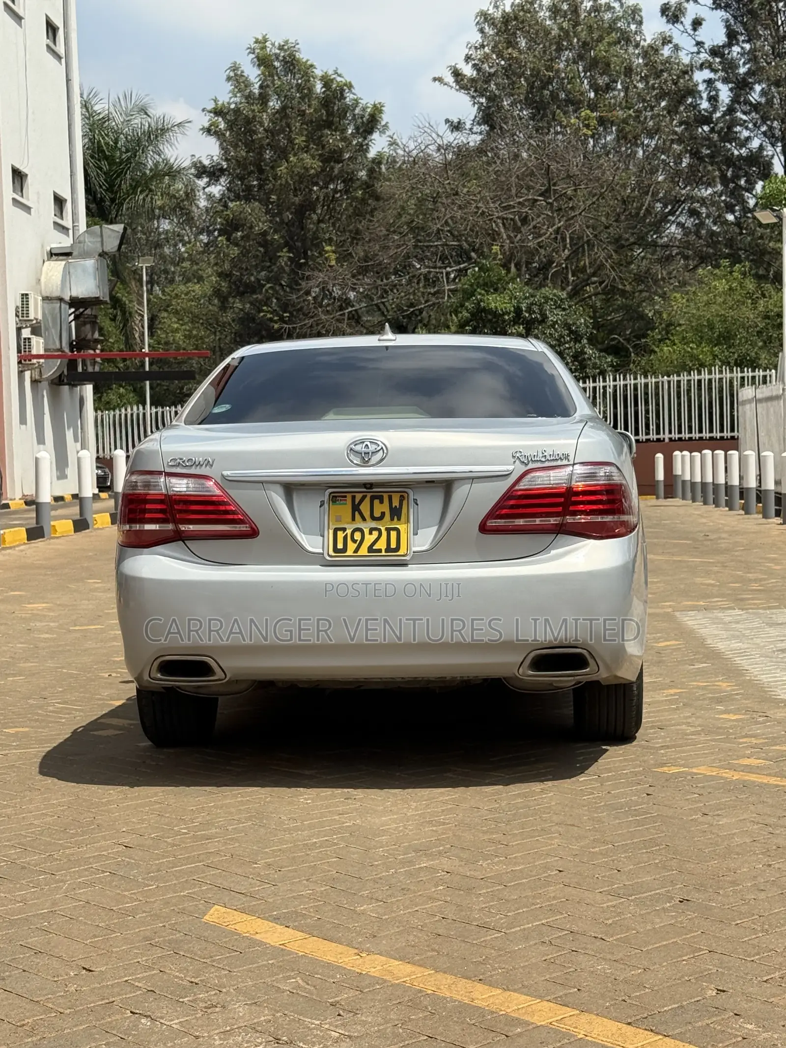 Toyota Crown 2012 Silver