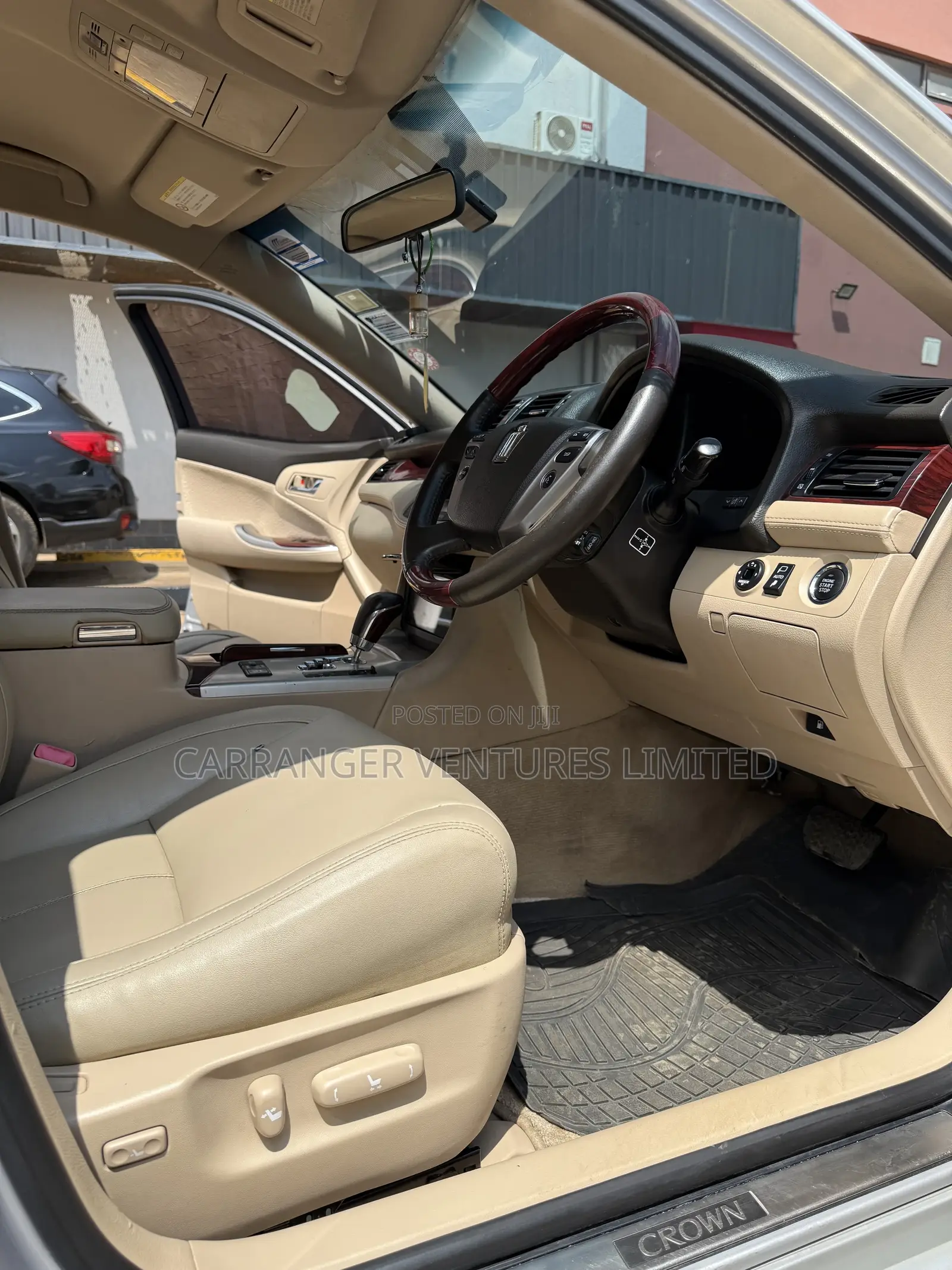 Toyota Crown 2012 Silver