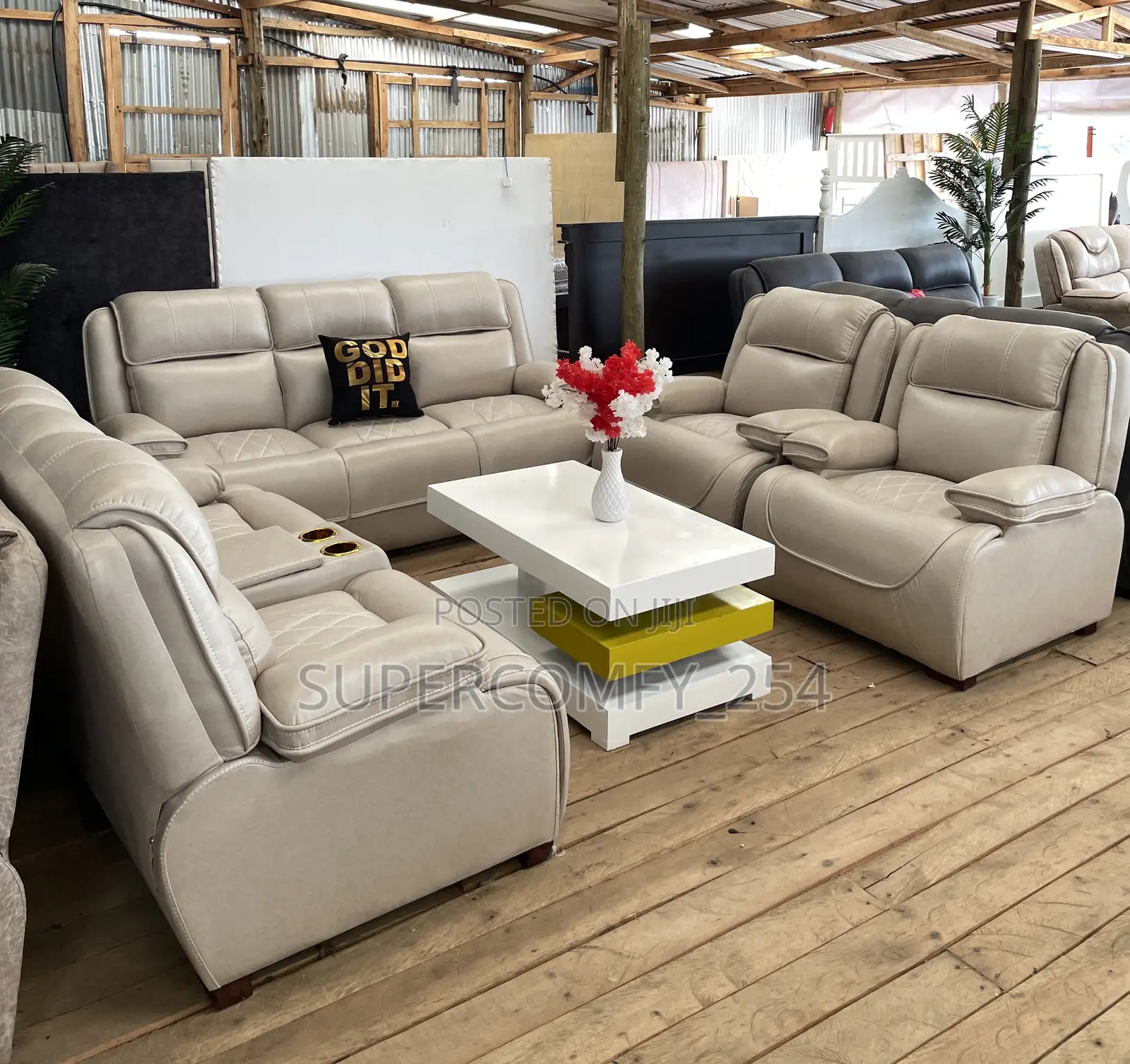 Cozy Semi ~ Recliners