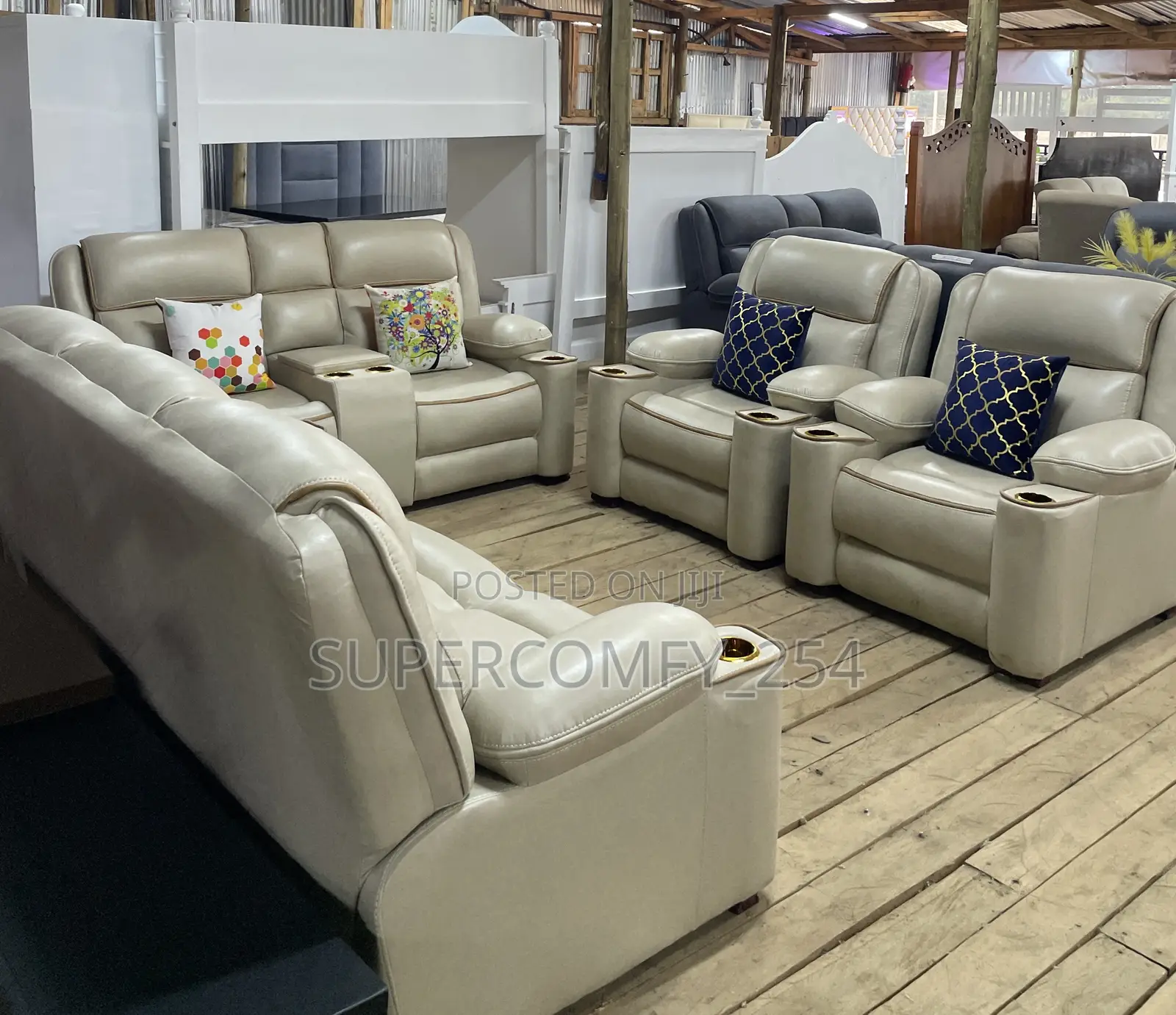Cozy Semi ~ Recliners