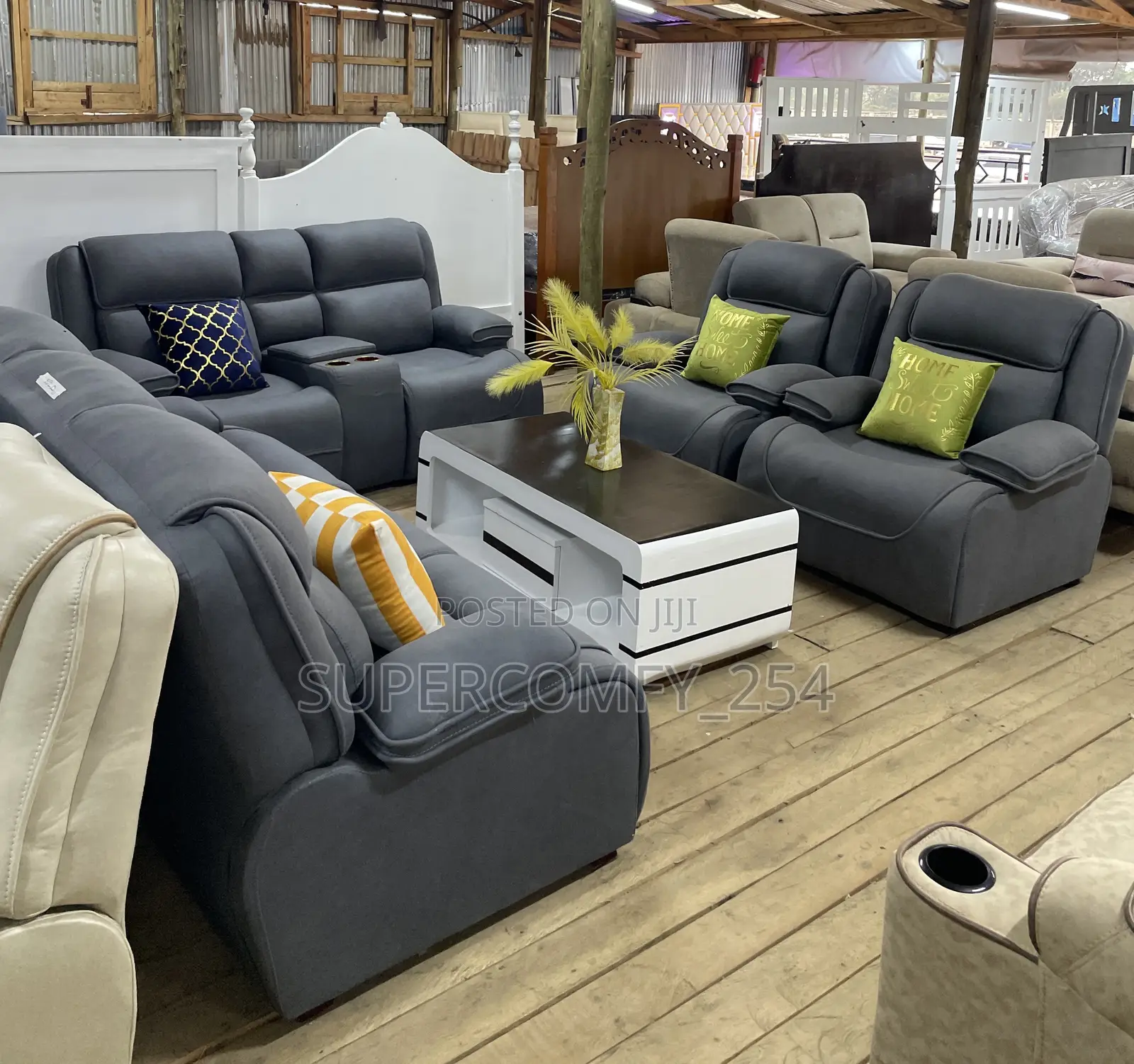 Cozy Semi ~ Recliners