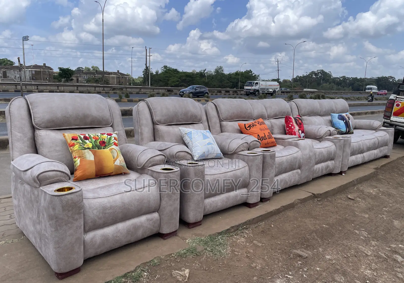 Cozy Semi ~ Recliners
