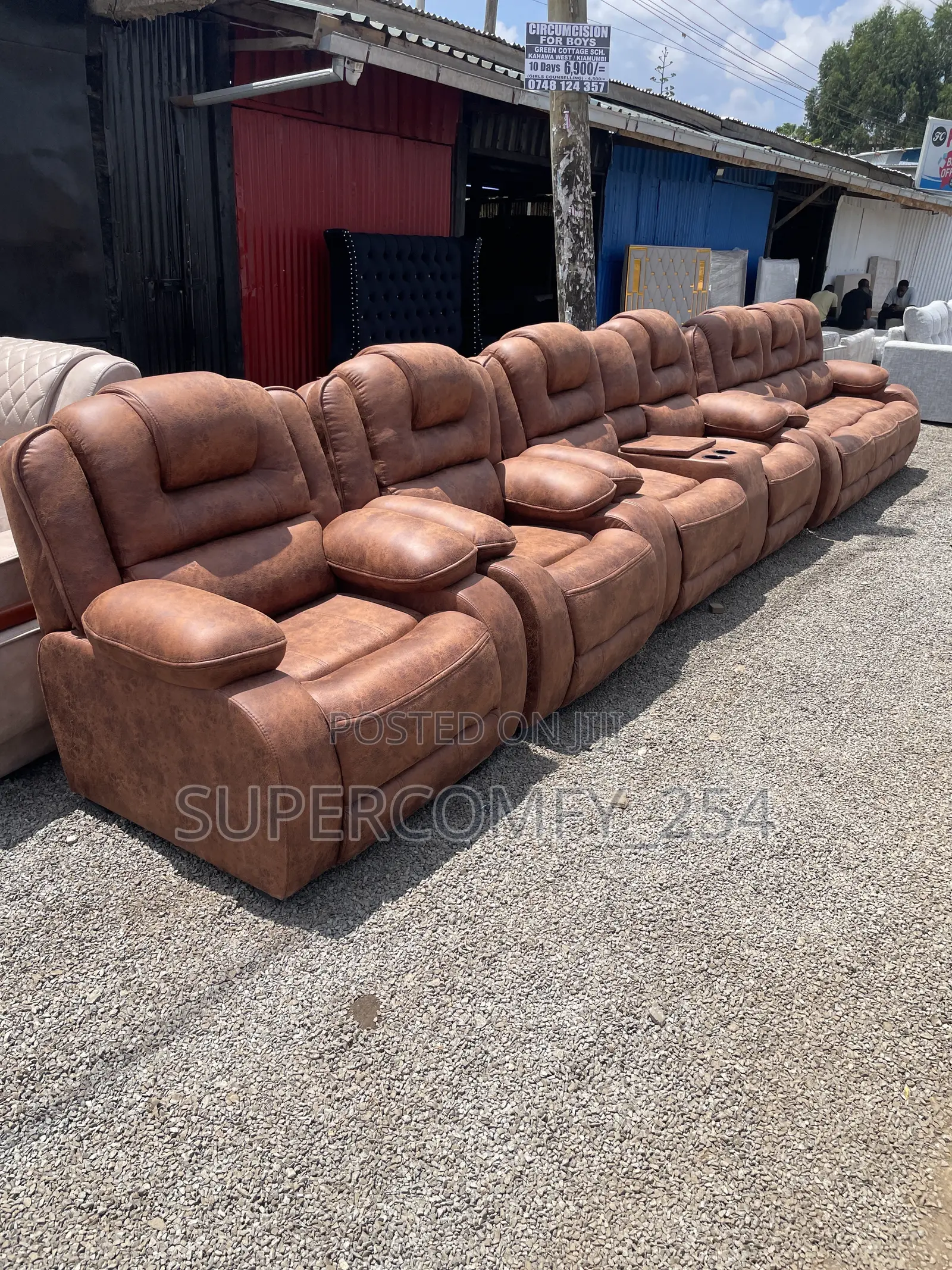 Cozy Semi ~ Recliners