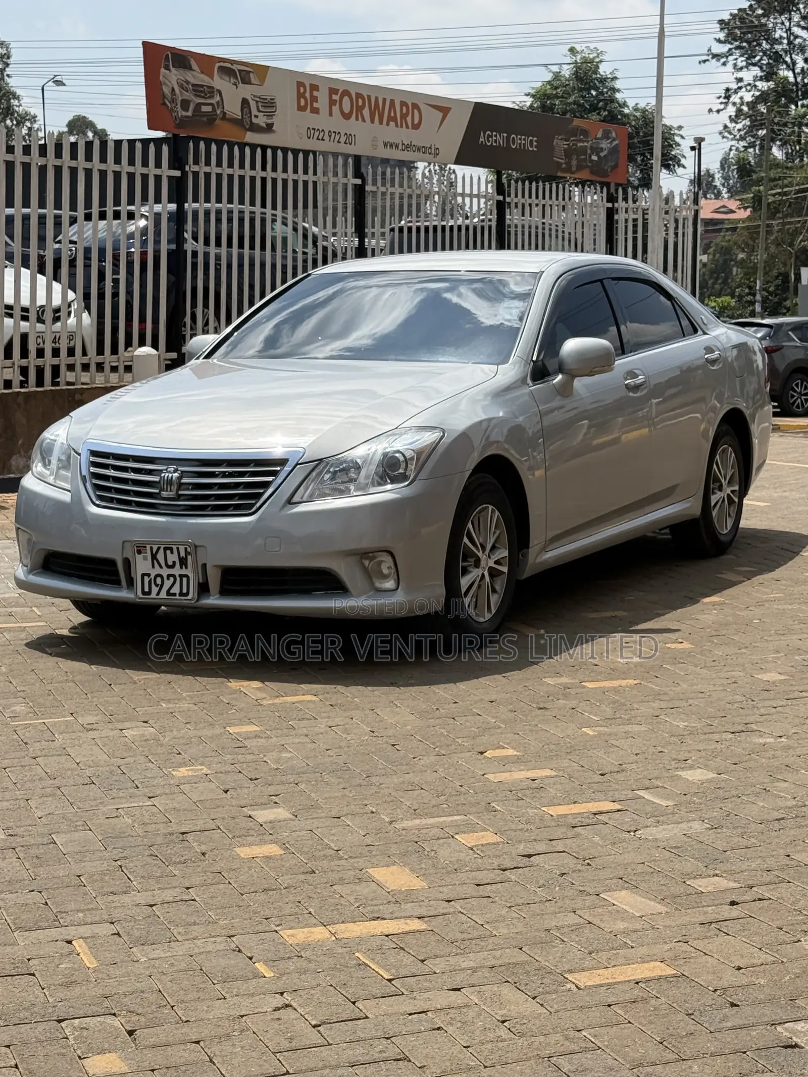 Toyota Crown 2012 Silver
