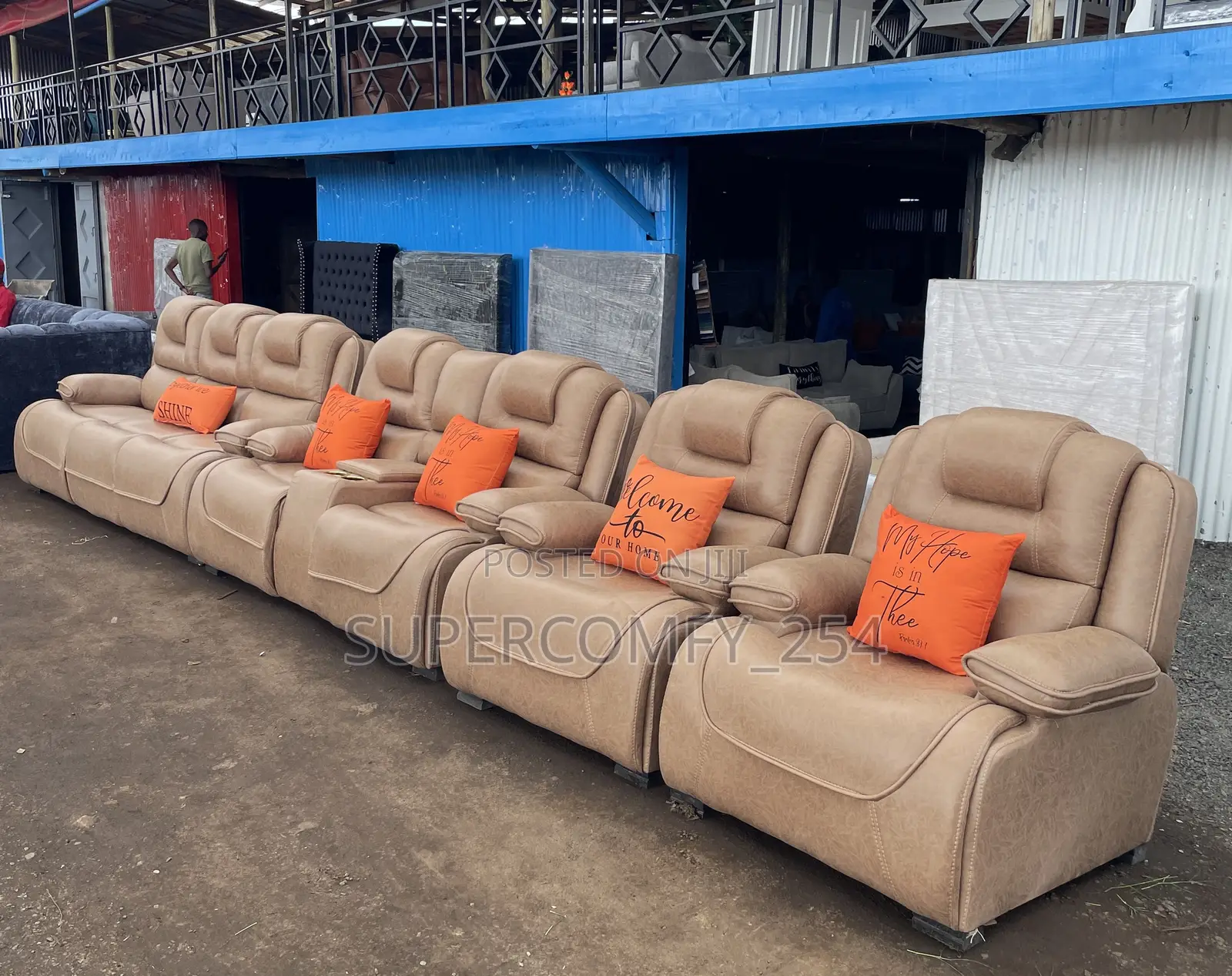 Cozy Semi ~ Recliners