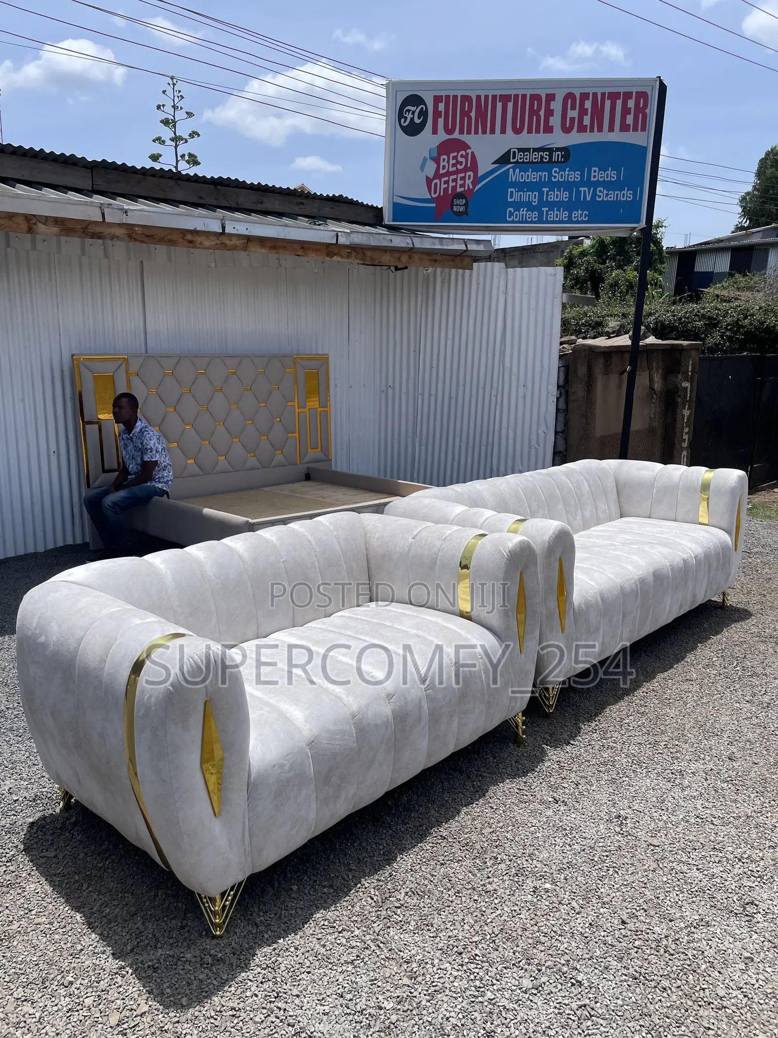 Gold Detailed Classic Sofas