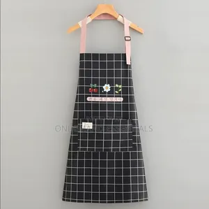 Waterproof Cute Checked Floral Aprons With Hand Wipe Towel
