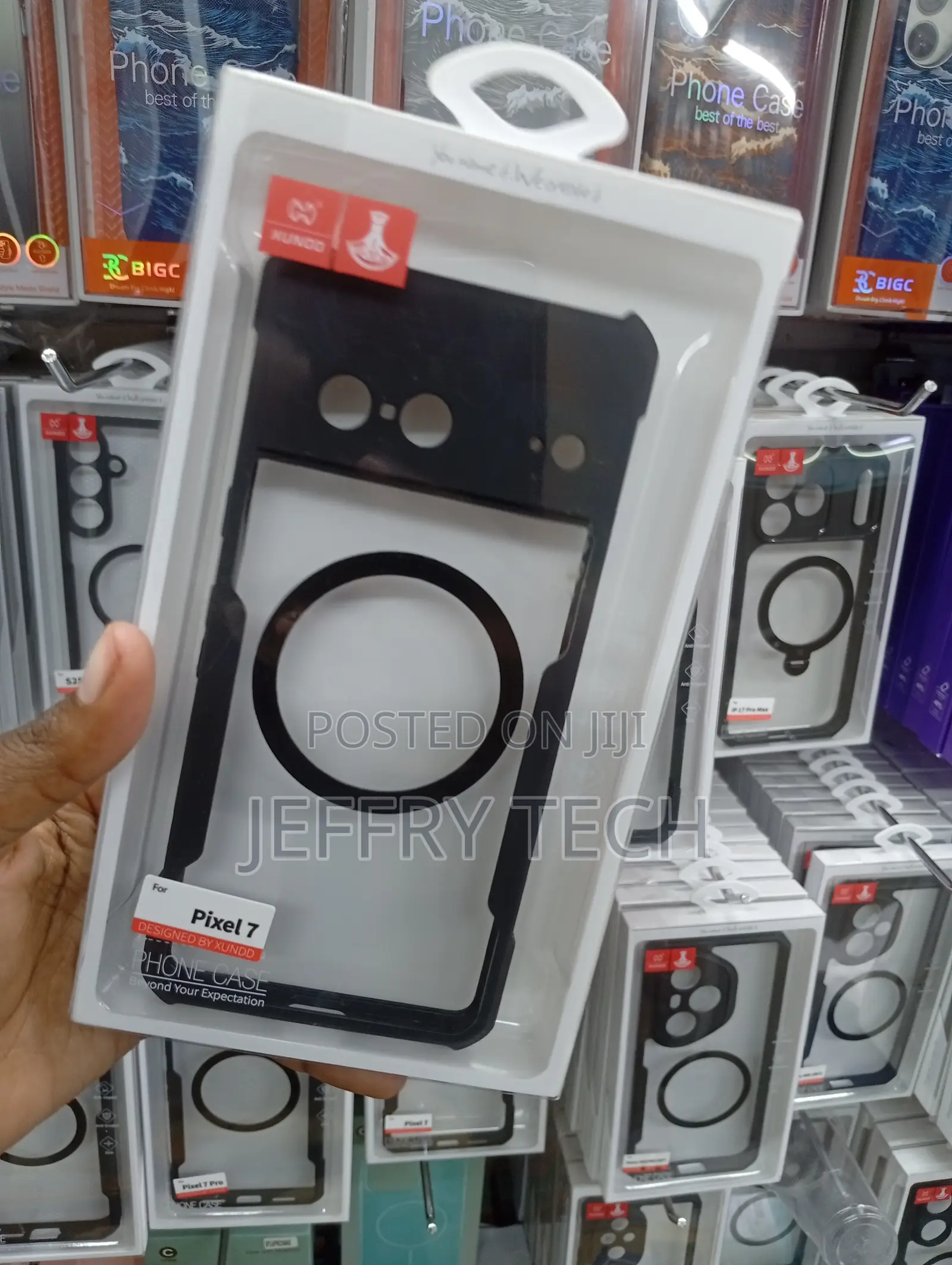 Xundd Magnetic Airbag Case for the Google Pixel 7.