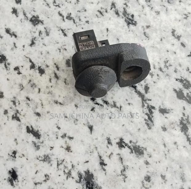 Door Light Switch Nissan Note E12