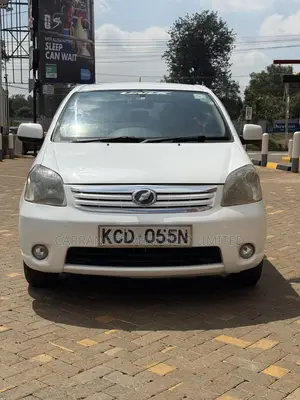 Toyota Raum 2008 White
