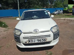 Toyota Succeed SV Premium 2016 White