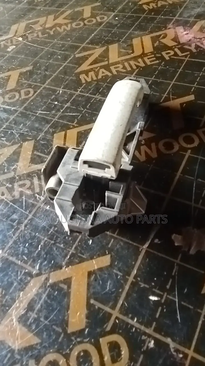 Outer Door Handle Nissan Tiida {Rhs} Without Key Lock