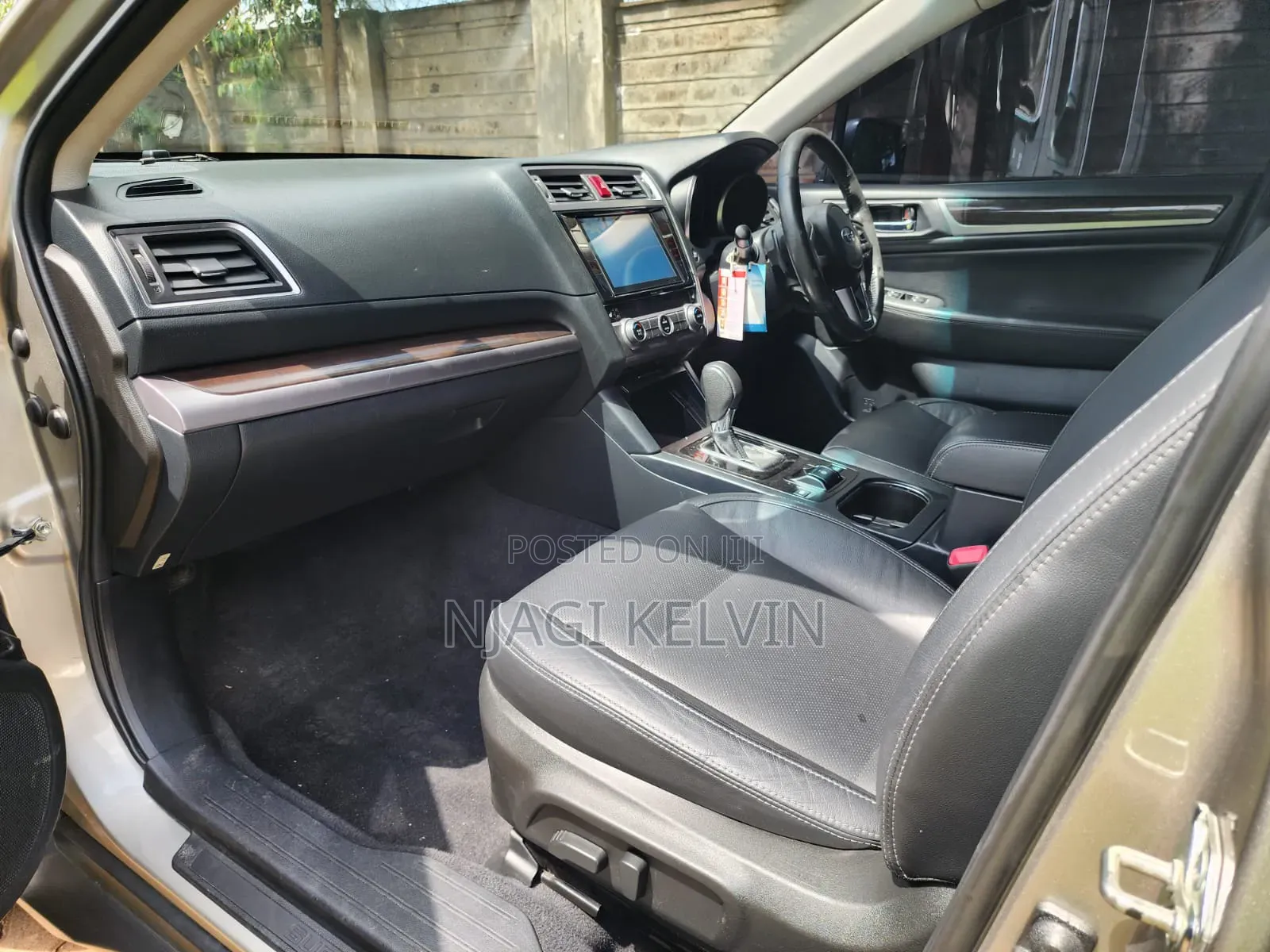 Subaru Outback 2017 Gold