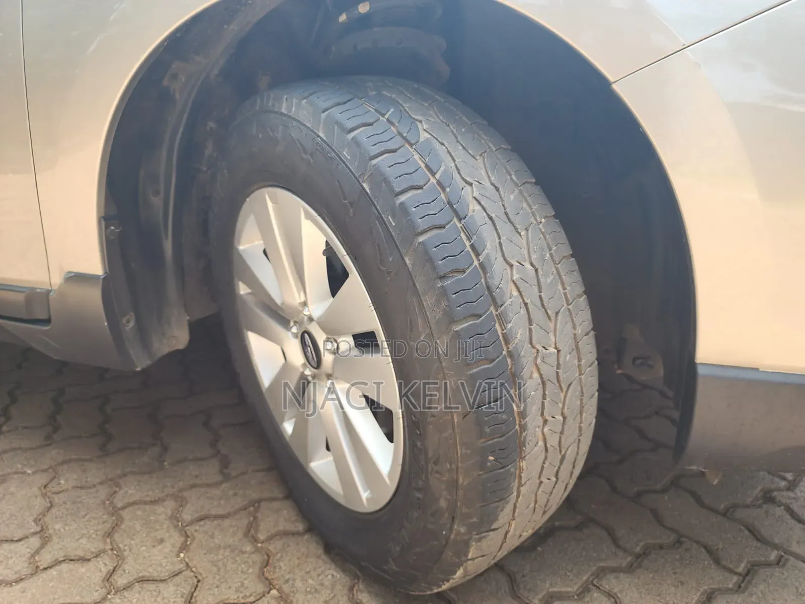 Subaru Outback 2017 Gold