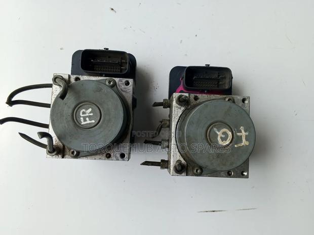 Toyota Voxy/Noah Abs Motor - thumbnail 2