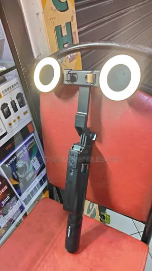 Ai Plokama Camera Smartphone Tripod Stand
Professional Ai Plokama.