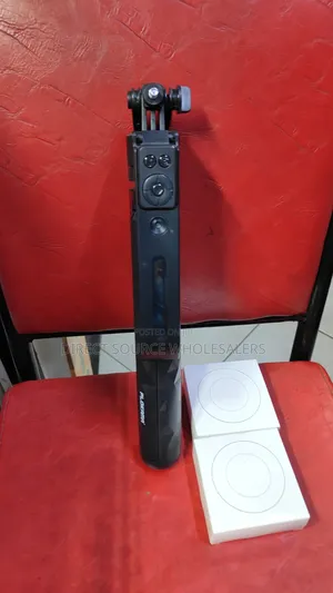 Ai Plokama Camera Smartphone Tripod Stand
Professional Ai Plokama.