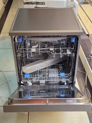 Hisense Dishwasher Free Standing 13 Place Setting With 8 Programs