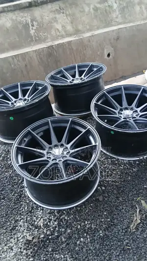 17-inch Alloy Wheels – 5 Holes, Dual Pcd (114.3/100) – Matte Black