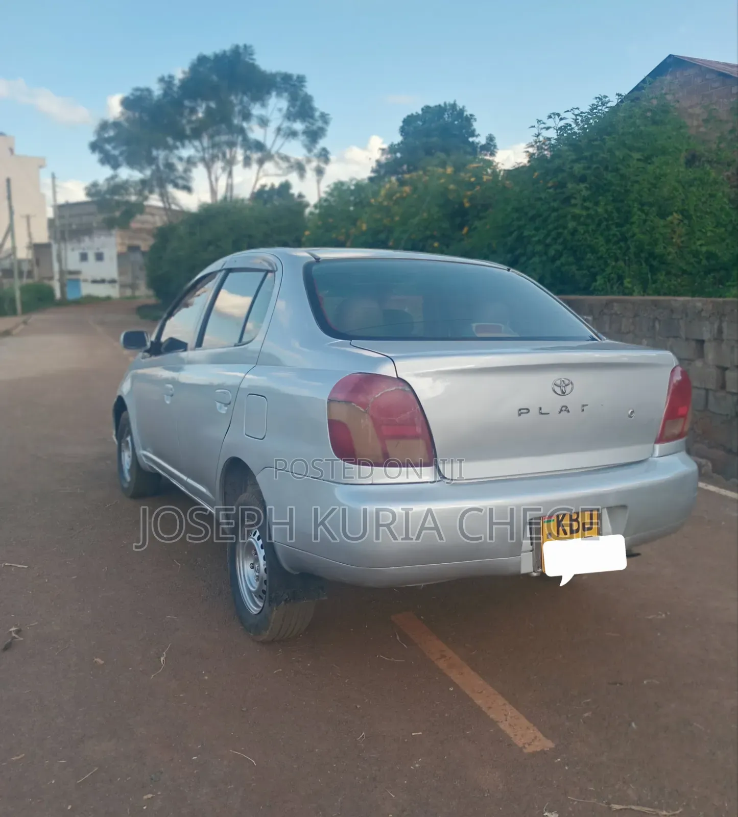 Toyota Platz 2002 Silver