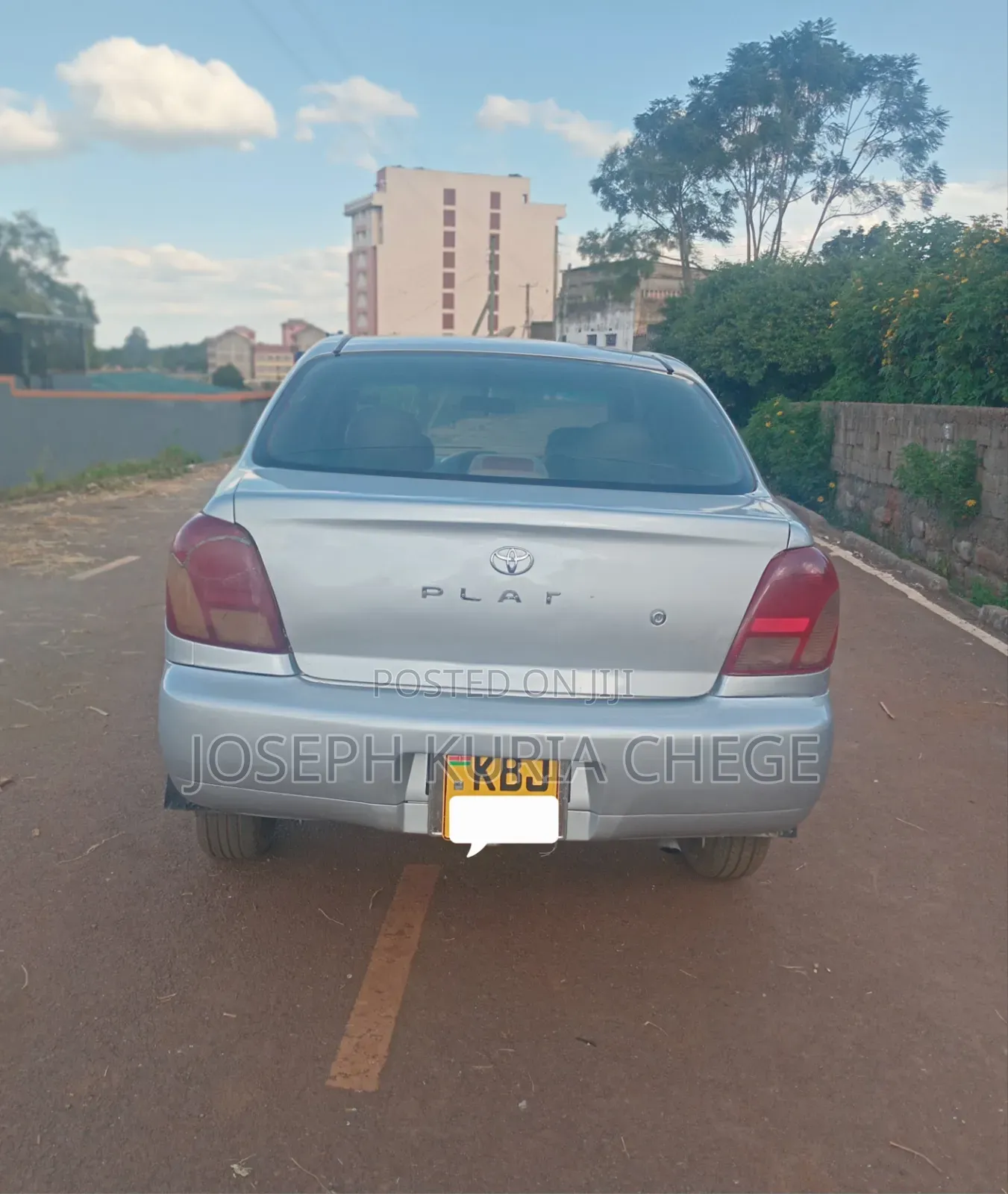 Toyota Platz 2002 Silver