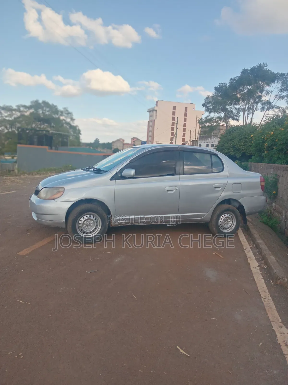 Toyota Platz 2002 Silver