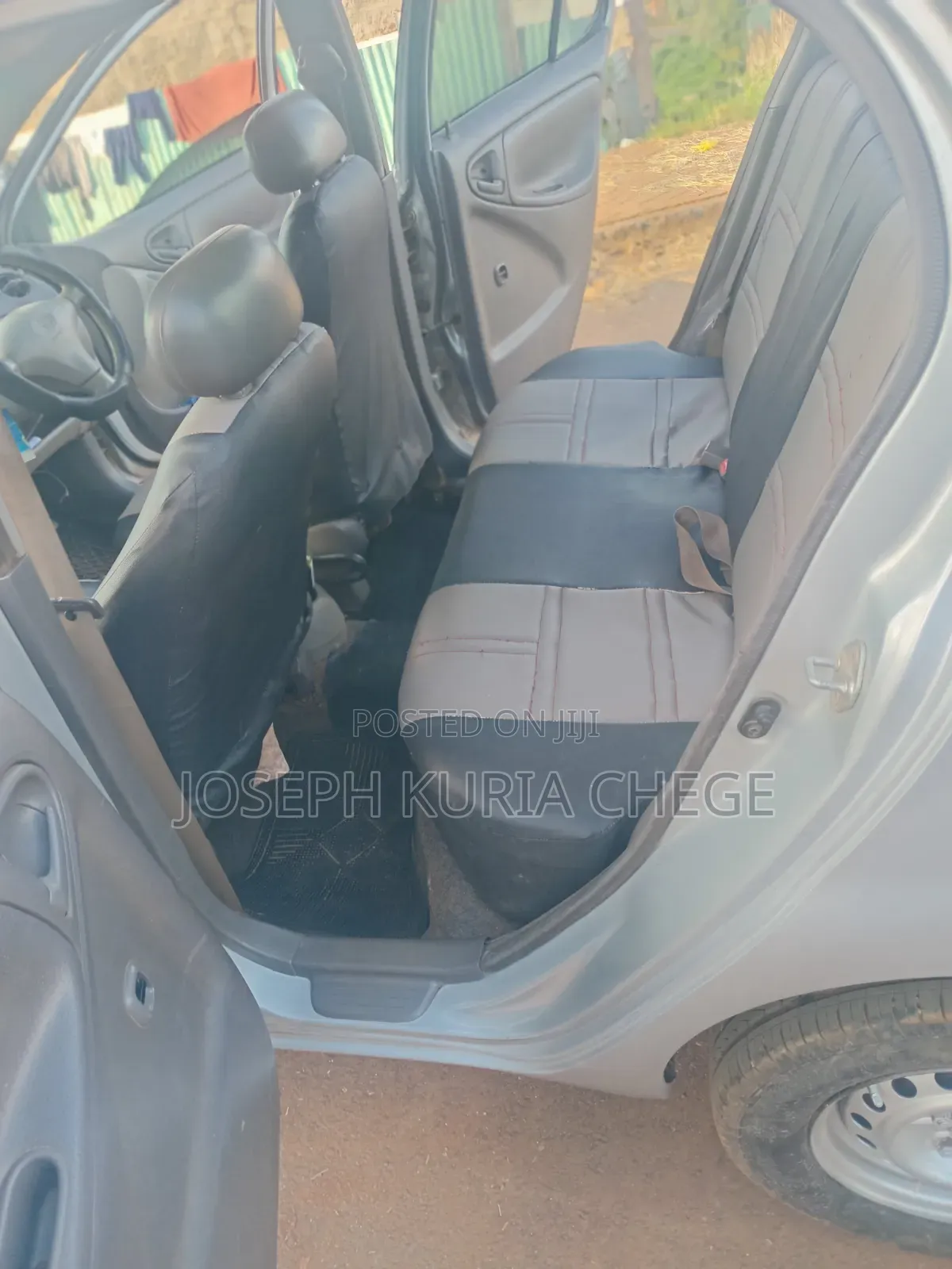 Toyota Platz 2002 Silver