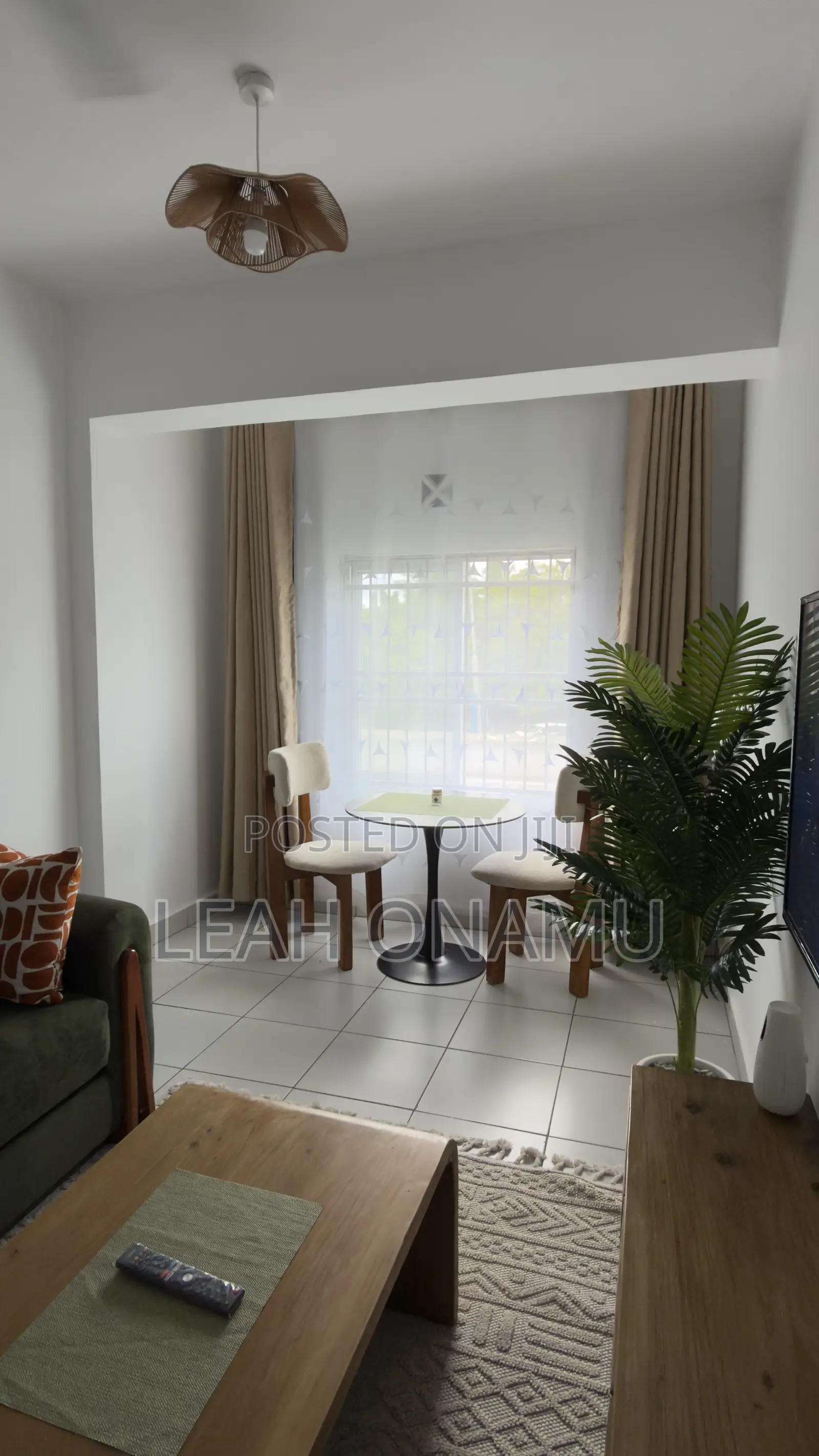 1/2 Bedroom Buxton Apartment