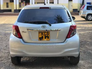 Toyota Vitz 2013