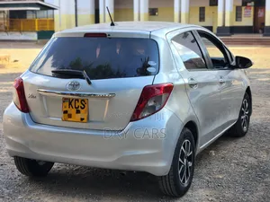 Toyota Vitz 2013