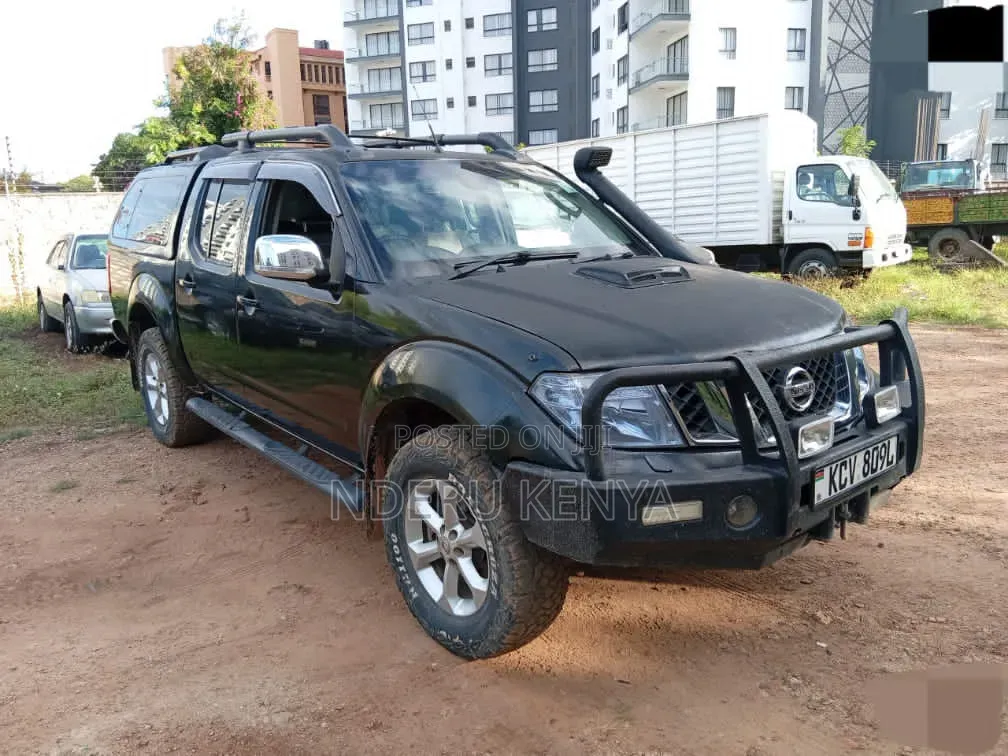 Nissan Navara 2.5 dCi 2012 Black