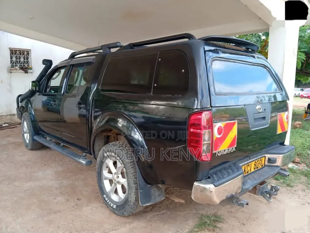 Nissan Navara 2.5 dCi 2012 Black