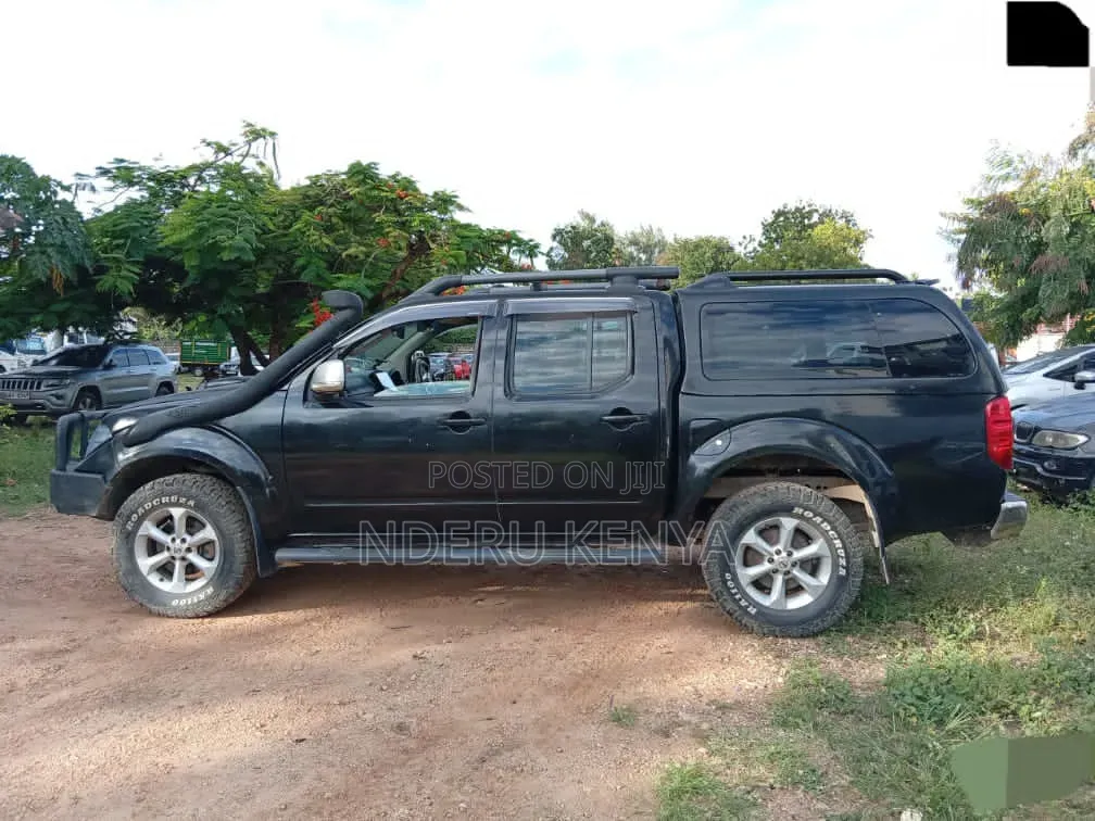 Nissan Navara 2.5 dCi 2012 Black